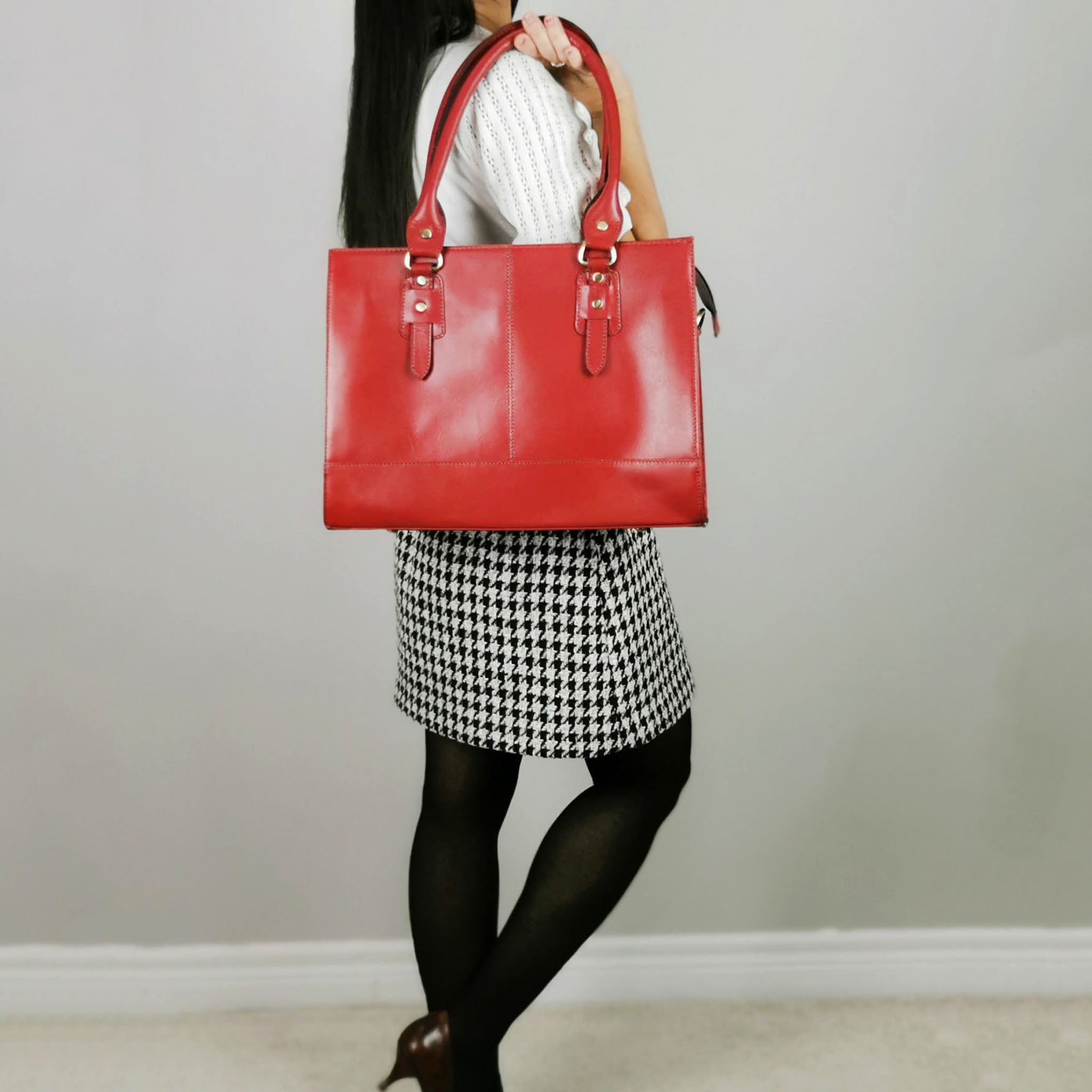 The Signature 15" Bag, Red-2