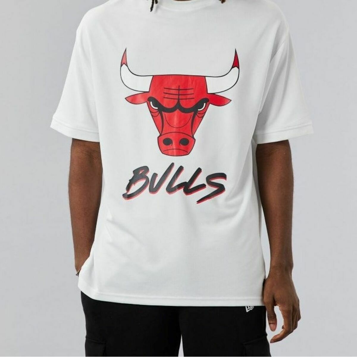 Chicago Bulls Logo Script Short Sleeve Tee - Team Spirit Store USA 